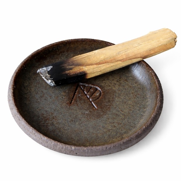 getöpferte Palo Santo Räucherschale aus Ton